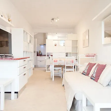 Holiday House Alessia 公寓 费拉约港