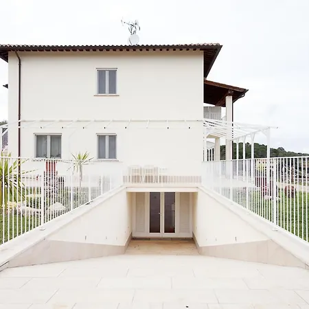 Holiday House Alessia 费拉约港